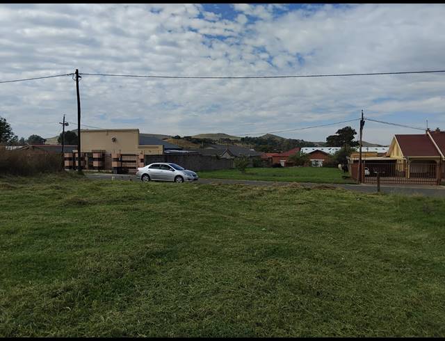813M² VACANT LAND FOR SALE IN DANNHAUSER